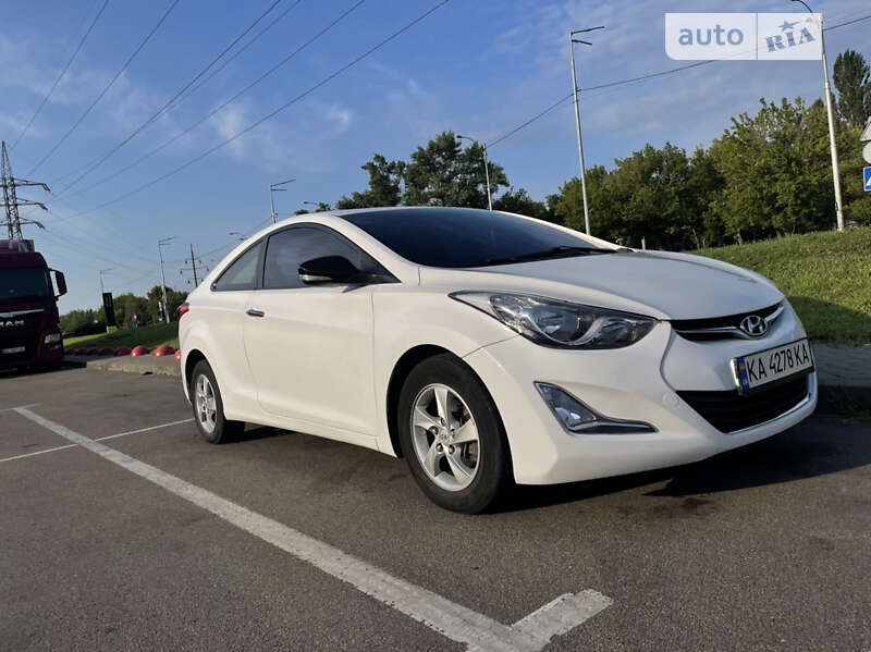 Купе Hyundai Elantra 2014 в Киеве