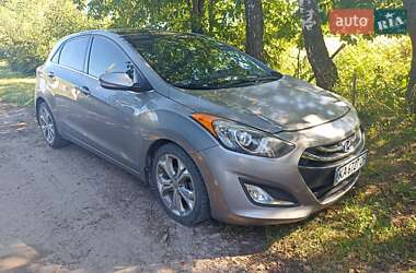 Седан Hyundai Elantra 2013 в Ивано-Франковске