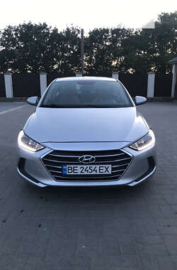 Седан Hyundai Elantra 2017 в Одессе