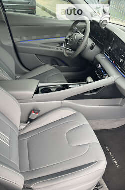 Седан Hyundai Elantra 2021 в 