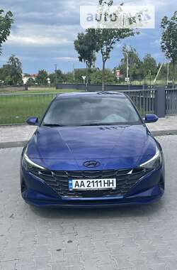 Седан Hyundai Elantra 2021 в 