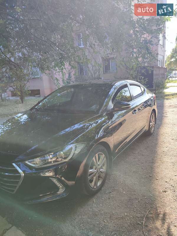 Седан Hyundai Elantra 2018 в Одессе