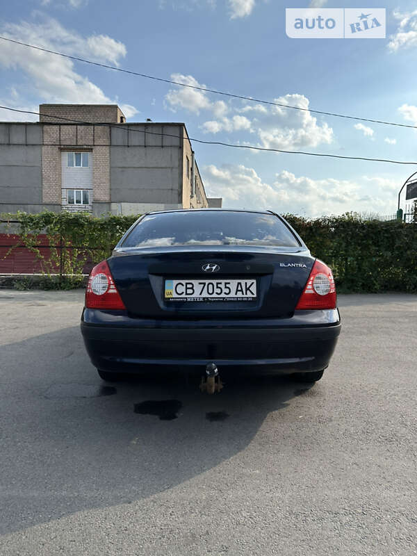 Седан Hyundai Elantra 2005 в Чернигове
