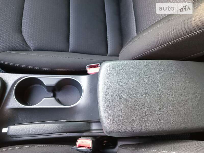 Седан Hyundai Elantra 2018 в Хмельницком