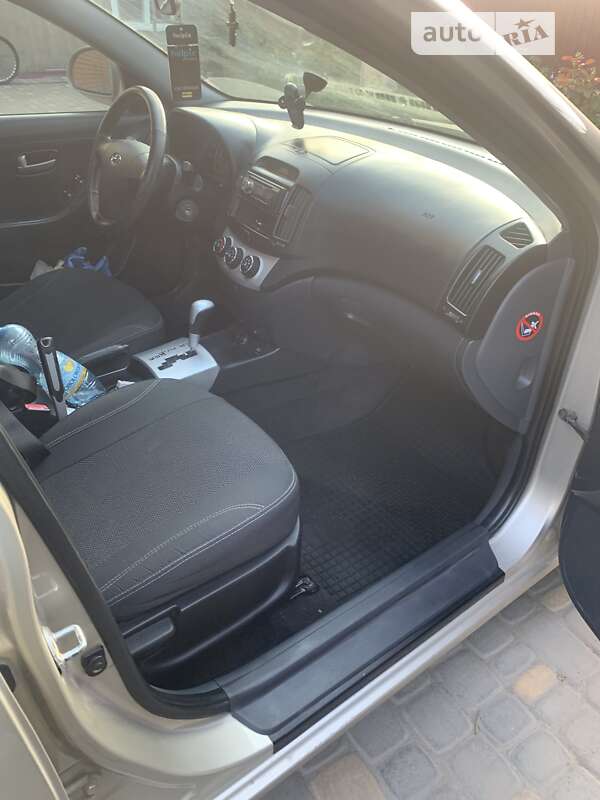 Седан Hyundai Elantra 2008 в Белой Церкви