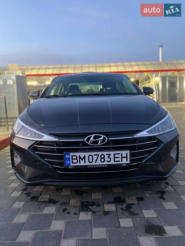 Hyundai Elantra 2020