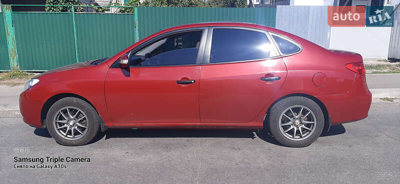 Седан Hyundai Elantra 2010 в Фастове