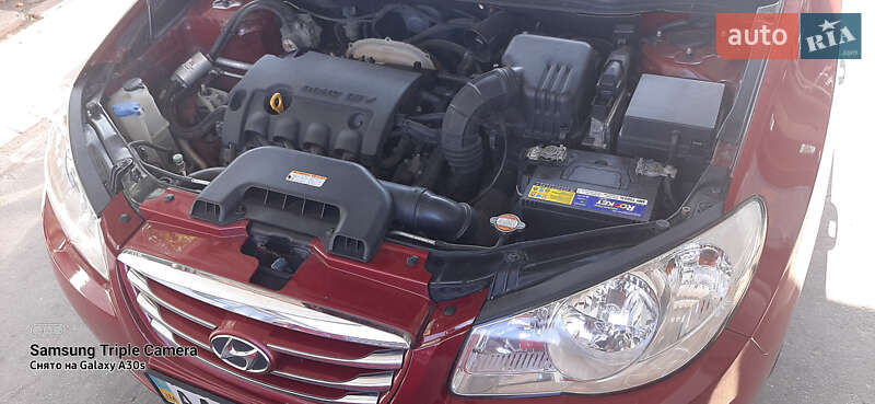 Седан Hyundai Elantra 2010 в Фастове