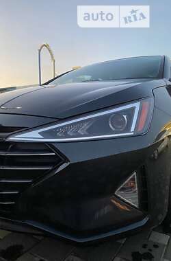 Седан Hyundai Elantra 2020 в Полтаве
