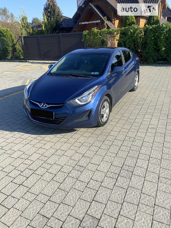 Седан Hyundai Elantra 2015 в Стрые