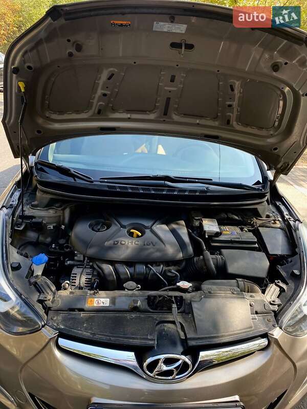 Седан Hyundai Elantra 2014 в Чорноморську