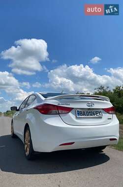 Седан Hyundai Elantra 2012 в Кропивницком