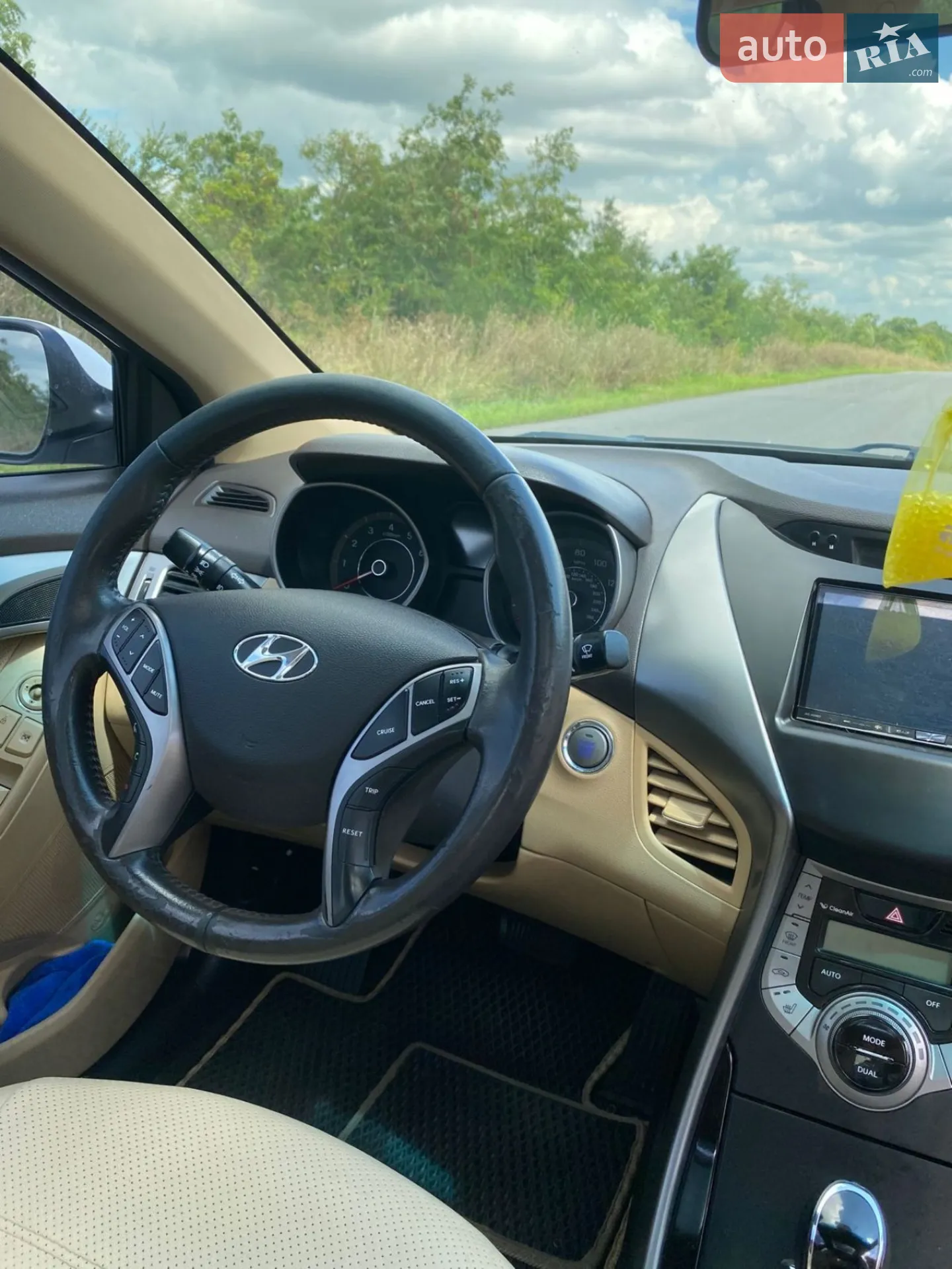 2012 Hyundai Elantra - мініатюра 12