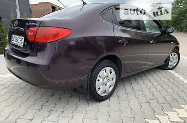 Седан Hyundai Elantra 2008 в Трускавці