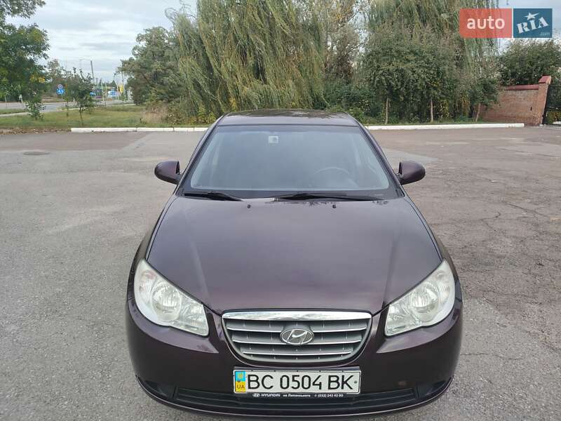 Седан Hyundai Elantra 2008 в Львові