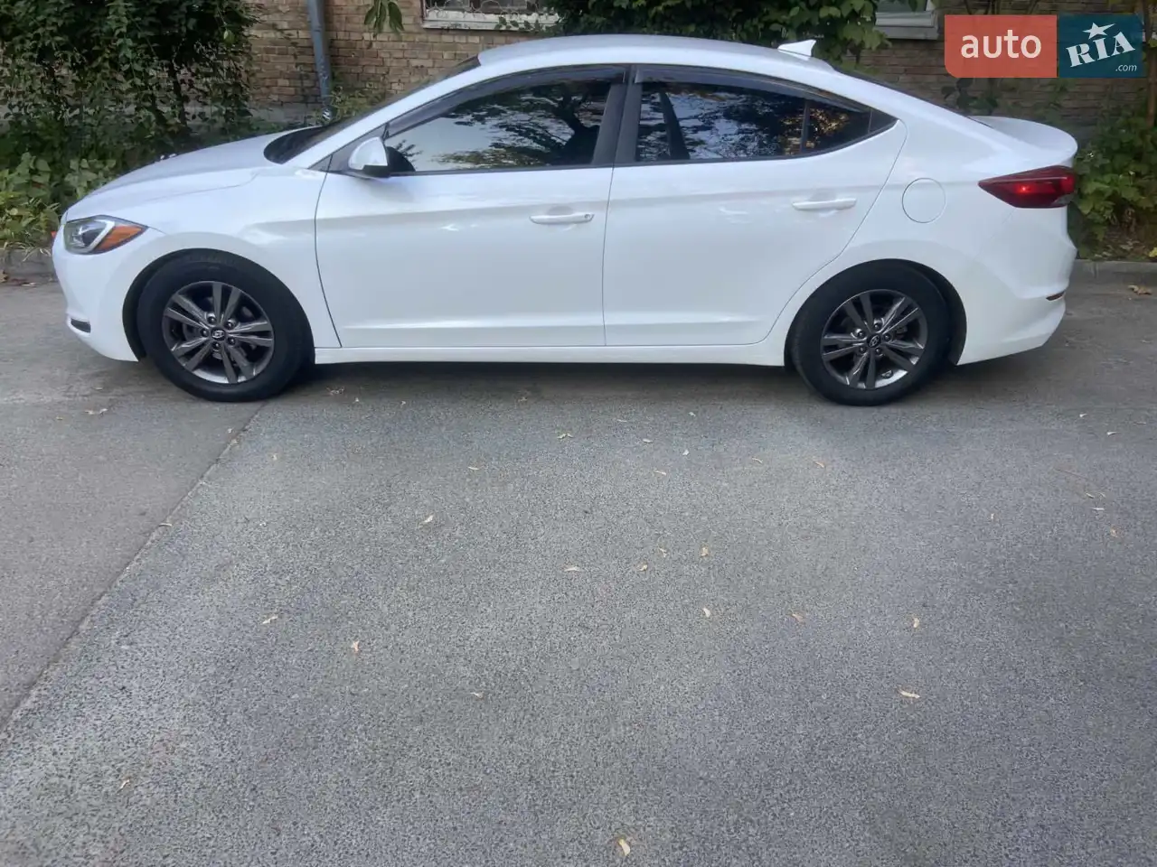 2018 Hyundai Elantra - мініатюра 42