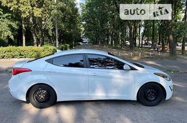 Седан Hyundai Elantra 2014 в Виннице