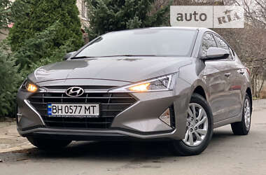 Седан Hyundai Elantra 2020 в 