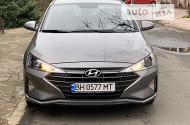Седан Hyundai Elantra 2020 в 