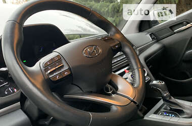 Седан Hyundai Elantra 2020 в 
