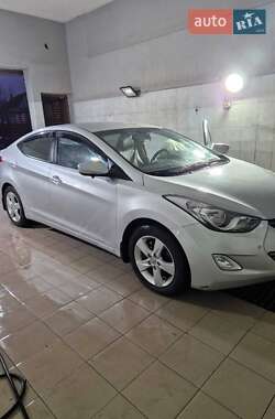 Седан Hyundai Elantra 2012 в Измаиле