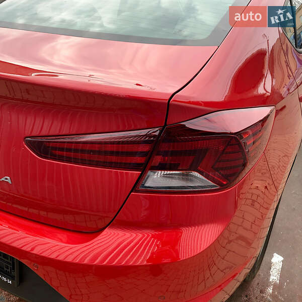 Седан Hyundai Elantra 2020 в Одессе
