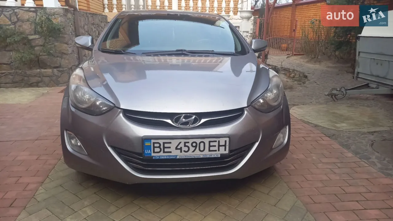2011 Hyundai Elantra - мініатюра 11