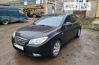 Седан Hyundai Elantra 2008 в Черновцах