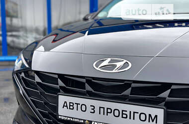 Седан Hyundai Elantra 2022 в Хмельницком