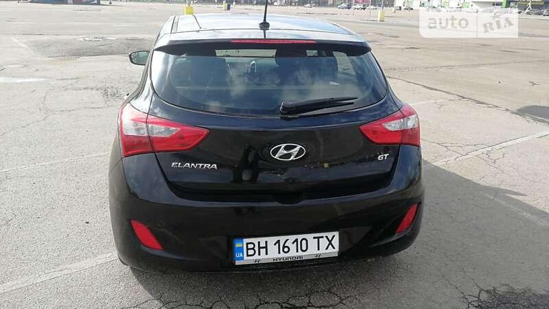 Хэтчбек Hyundai Elantra 2015 в Одессе