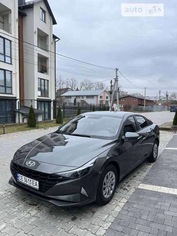 Седан Hyundai Elantra 2021 в Черновцах