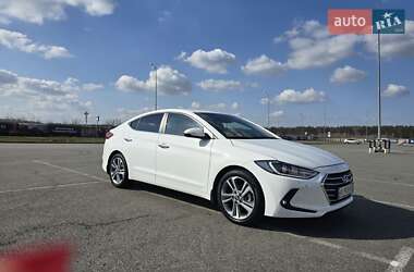 Седан Hyundai Elantra 2016 в Макарове