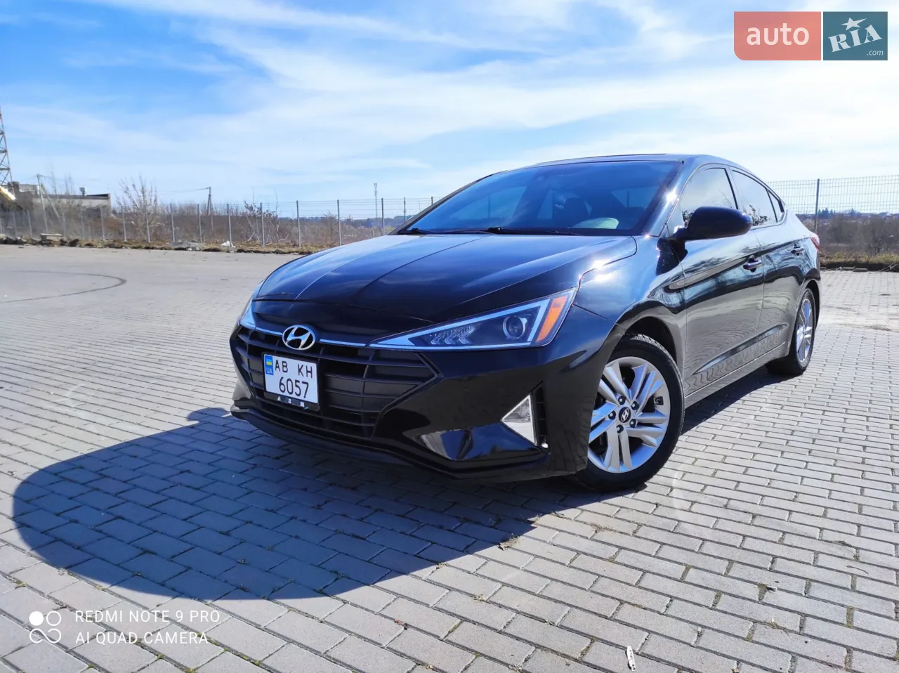 2019 Hyundai Elantra - мініатюра 17