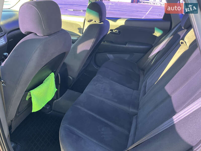 Седан Hyundai Elantra 2008 в Киеве