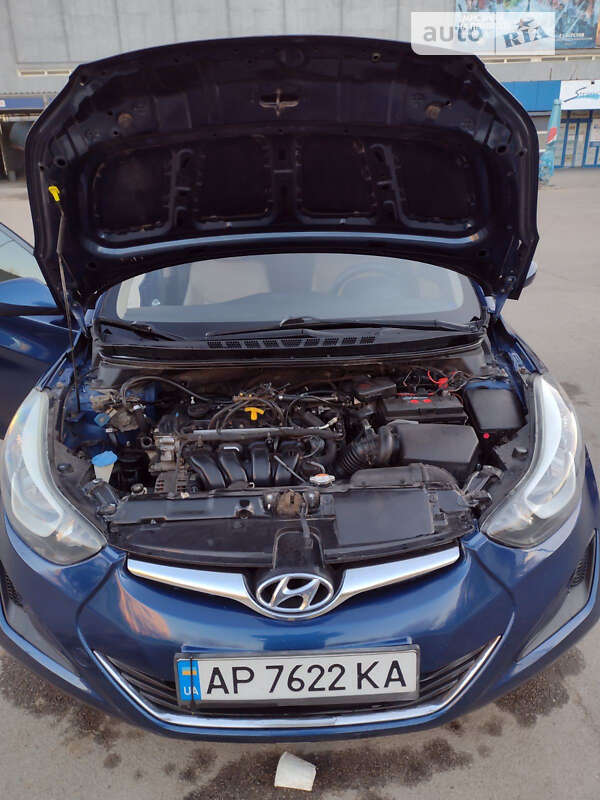 Седан Hyundai Elantra 2015 в Запорожье