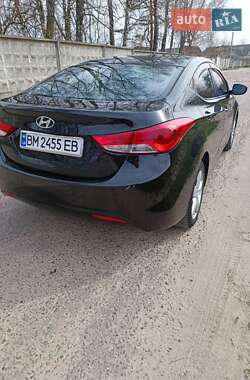 Седан Hyundai Elantra 2012 в Ахтырке