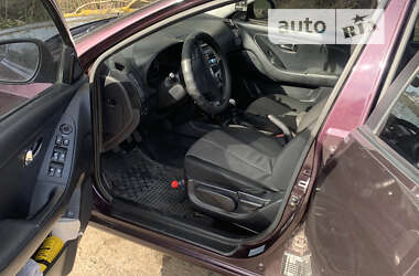 Седан Hyundai Elantra 2010 в Виннице