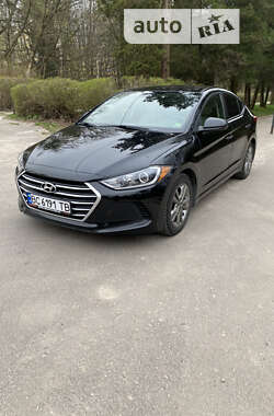 Седан Hyundai Elantra 2017 в Львове