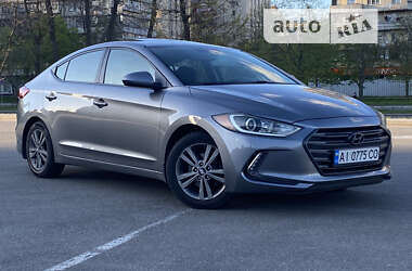 Седан Hyundai Elantra 2017 в Киеве