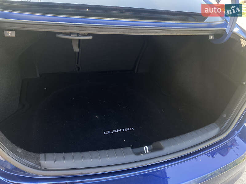 Седан Hyundai Elantra 2016 в Дніпрі фото 60 Седан Hyundai Elantra 2016 в Дніпрі