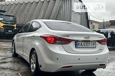 Седан Hyundai Elantra 2013 в Киеве