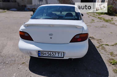 Седан Hyundai Elantra 1996 в Рени