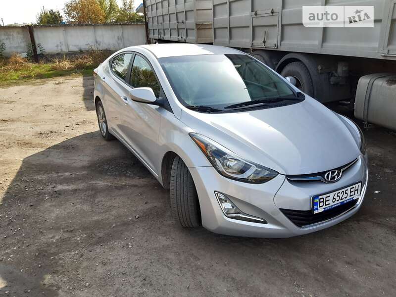 Седан Hyundai Elantra 2014 в Первомайську
