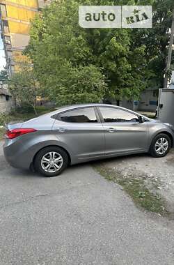 Седан Hyundai Elantra 2012 в Днепре