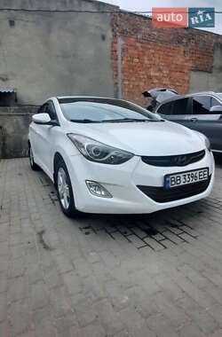 Седан Hyundai Elantra 2013 в 