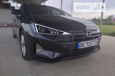 Седан Hyundai Elantra 2020 в Самборе