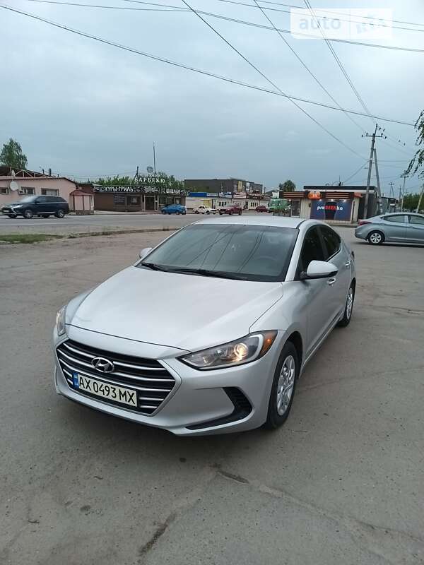 Седан Hyundai Elantra 2017 в Харькове