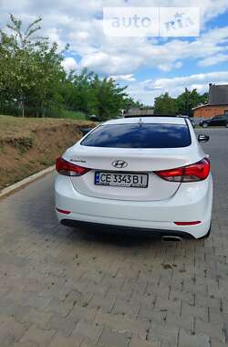 Седан Hyundai Elantra 2014 в Черновцах