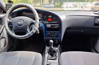 Седан Hyundai Elantra 2005 в Киеве