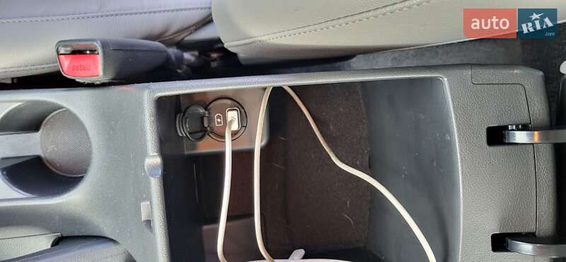 Седан Hyundai Elantra 2018 в Киеве